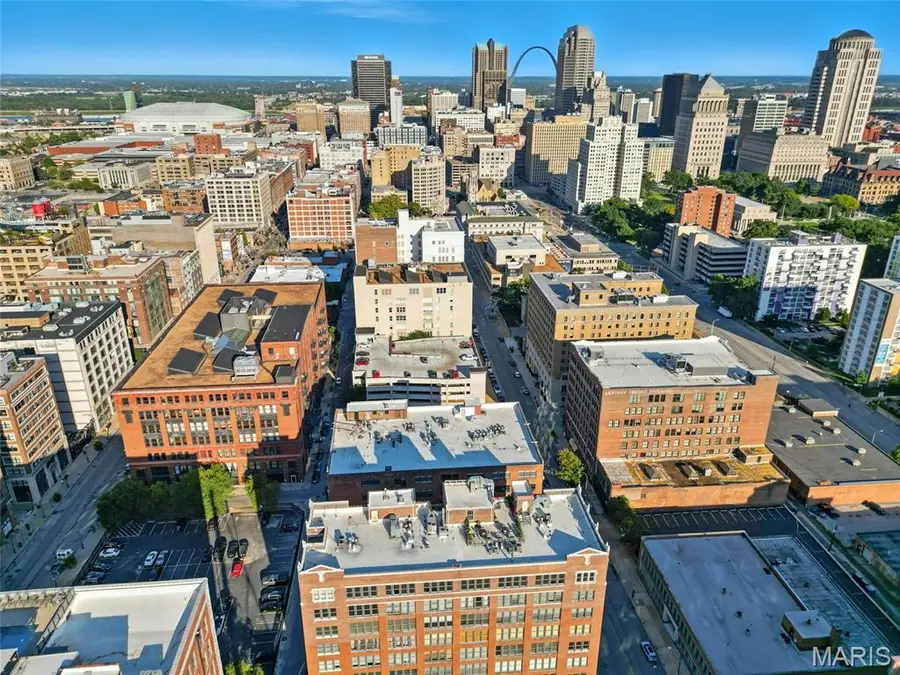 1627 Locust Street #202, Saint Louis, MO 63103 - #2