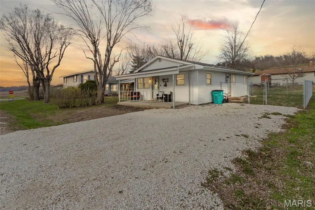 608 Brant Street, Pleasant Hill, IL 62366 - #1