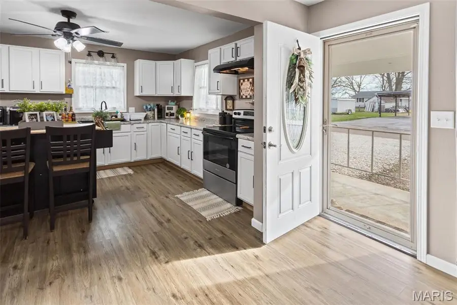 608 Brant Street, Pleasant Hill, IL 62366 - #2