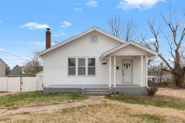 810 January Avenue, Ferguson, MO 63135