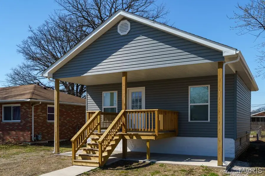 1111 Greenwood Street, Madison, IL 62060 - #3