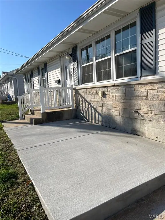 619 E 8th Street, Washington, MO 63090 - #3