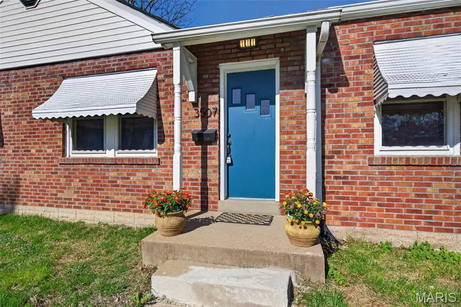 3507 Westridge Lane, Saint Ann, MO 63074 - #2