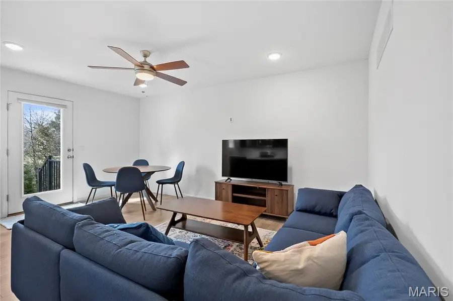 365 Newbridge Way, Ofallon, MO 63368 - #3