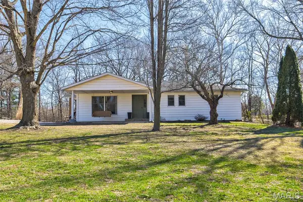 17628 Little Piasa Road, Dow, IL 62022