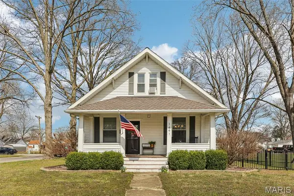 1491 Clinton Street, Carlyle, IL 62231