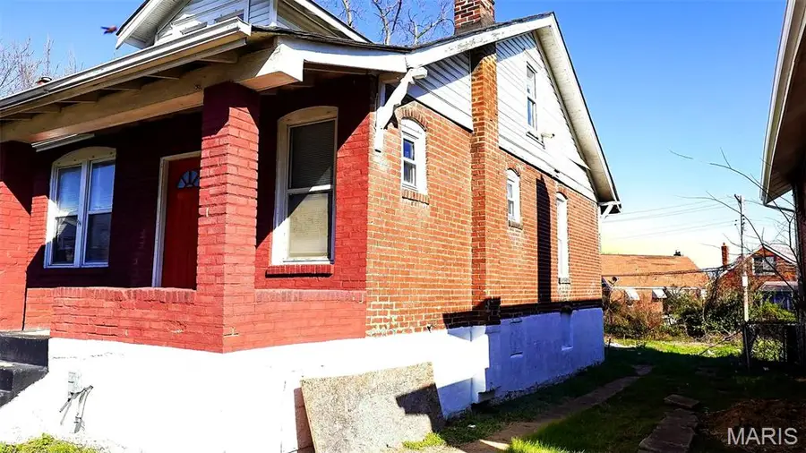 4234 Shreve Avenue, Saint Louis, MO 63115 - #2