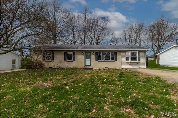 153 N West Lane, Jackson, MO 63755