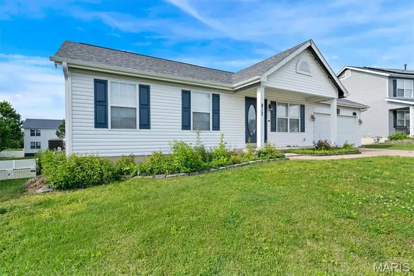 813 Wenstone Park Drive, Wentzville, MO 63385