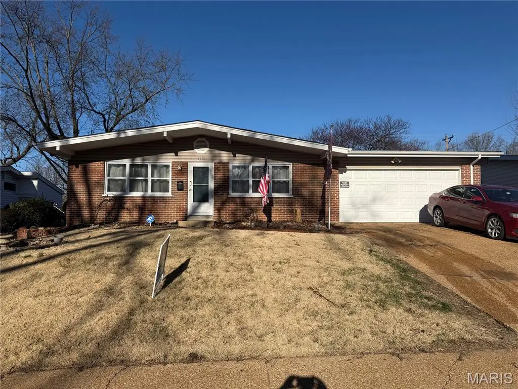 1345 Hialeah Place, Florissant, MO 63033 - #1