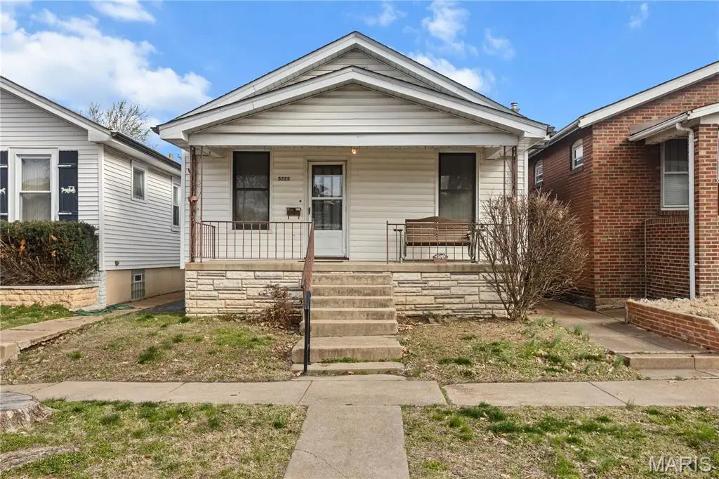 5223 Schollmeyer Avenue, Saint Louis, MO 63109 - #1