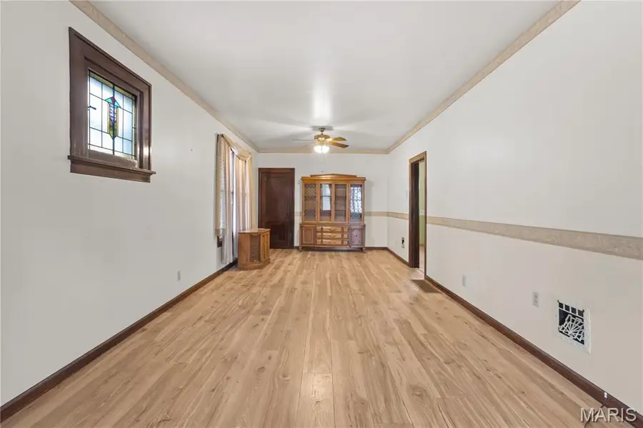 5223 Schollmeyer Avenue, Saint Louis, MO 63109 - #3