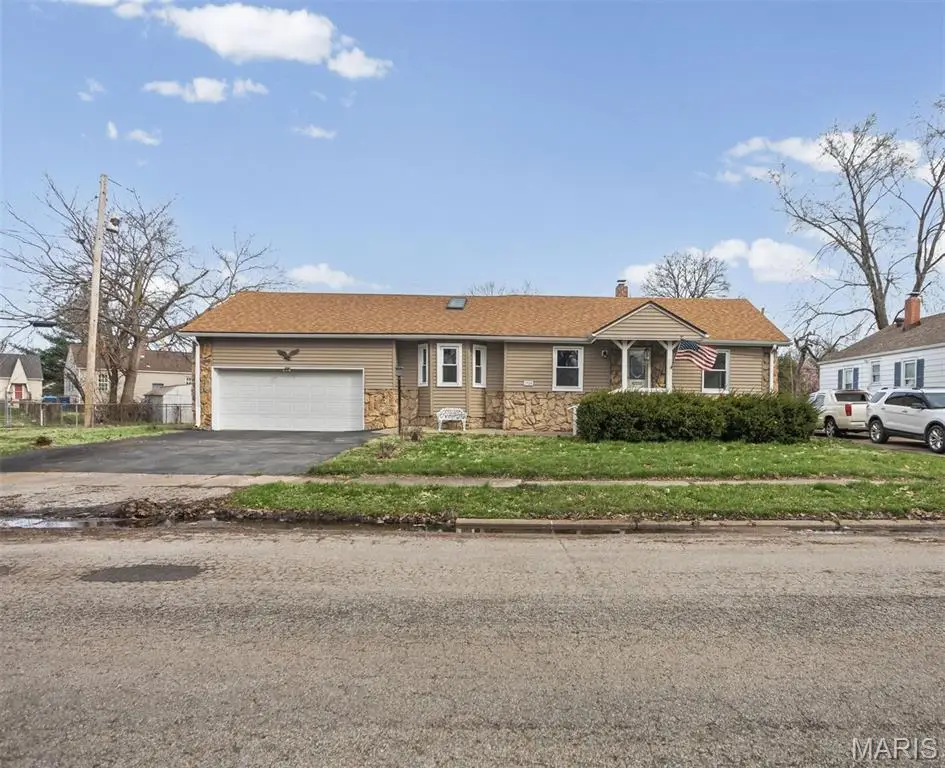 2535 E 28th Street, Granite City, IL 62040 - #1