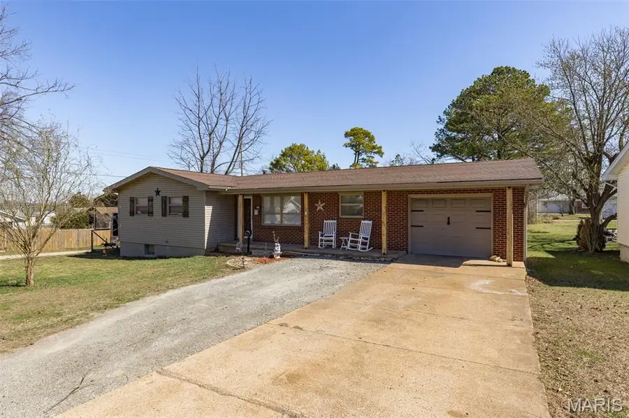 102 S Roosevelt Street, Desloge, MO 63601 - #2