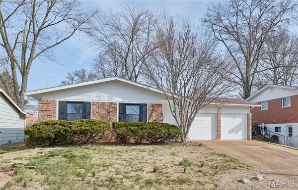 2555 Guildford Drive, Florissant, MO 63033