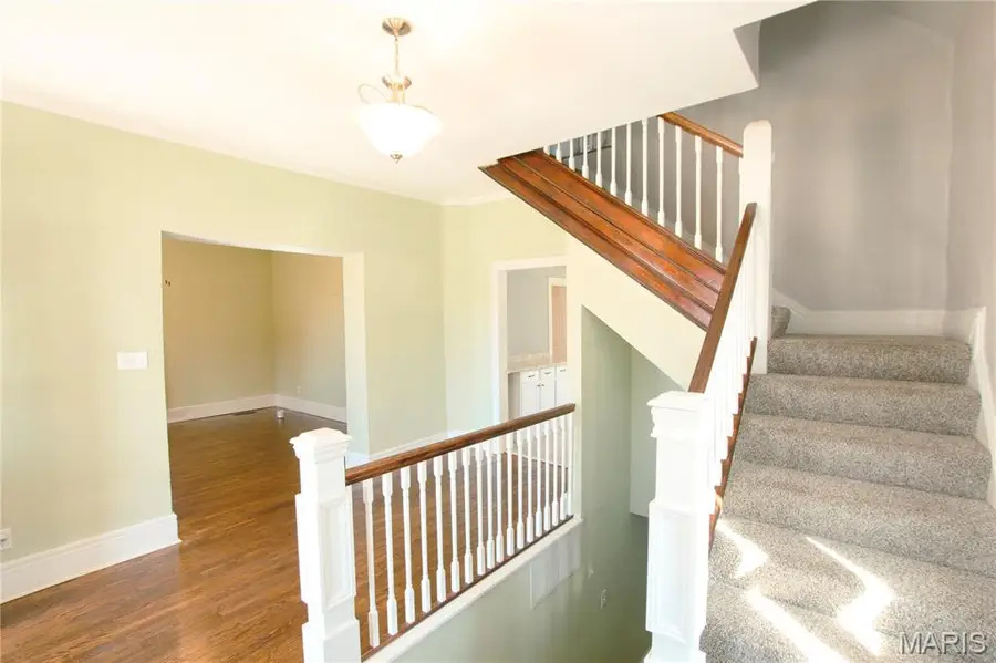 209 W Madison Avenue, Owensville, MO 65066 - #3