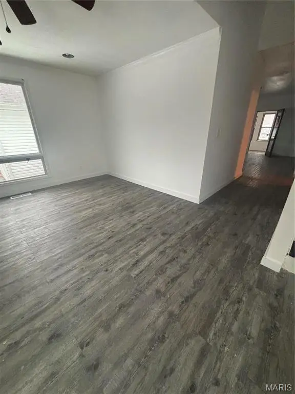 7214 Harney Avenue, Saint Louis, MO 63136 - #3