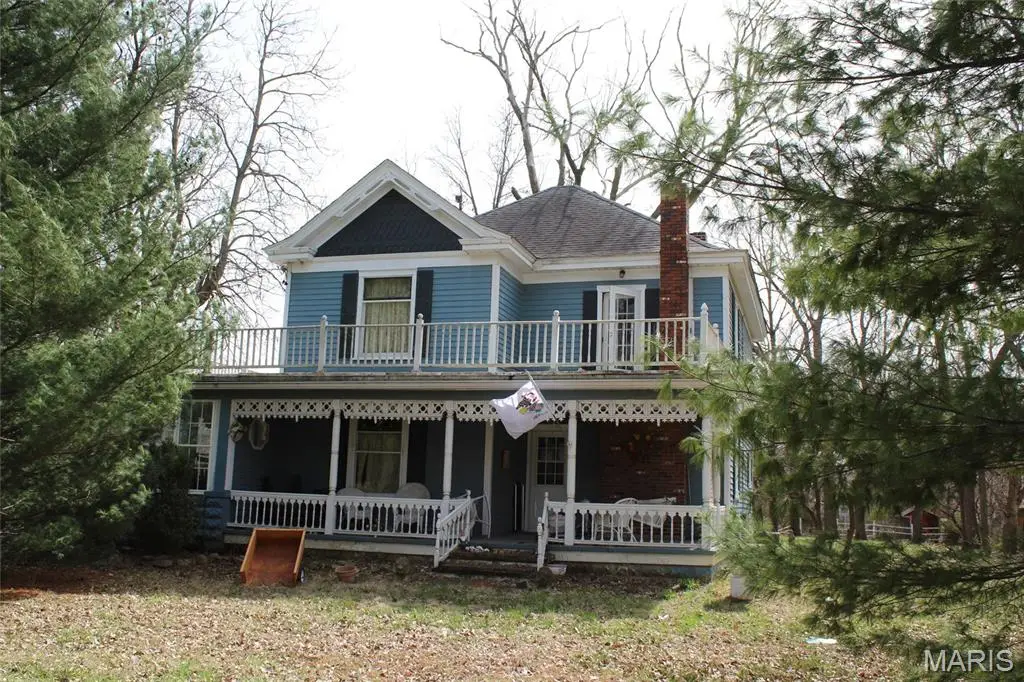 877 E Airline Drive, East Alton, IL 62024 - #1