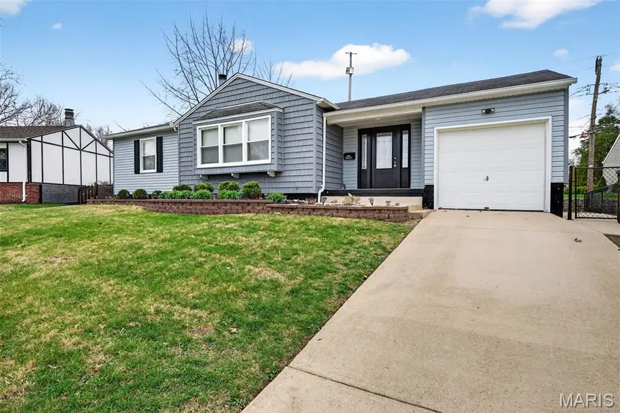6231 Archwood Lane, Saint Louis, MO 63123 - #3
