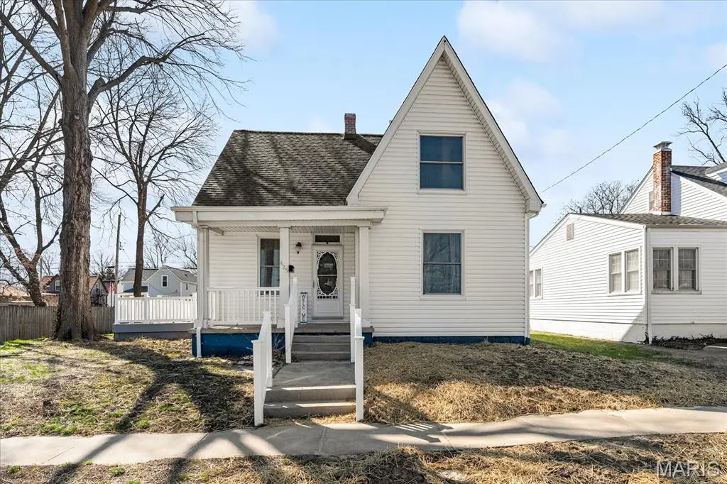 425 W Third Street, Ofallon, IL 62269 - #1