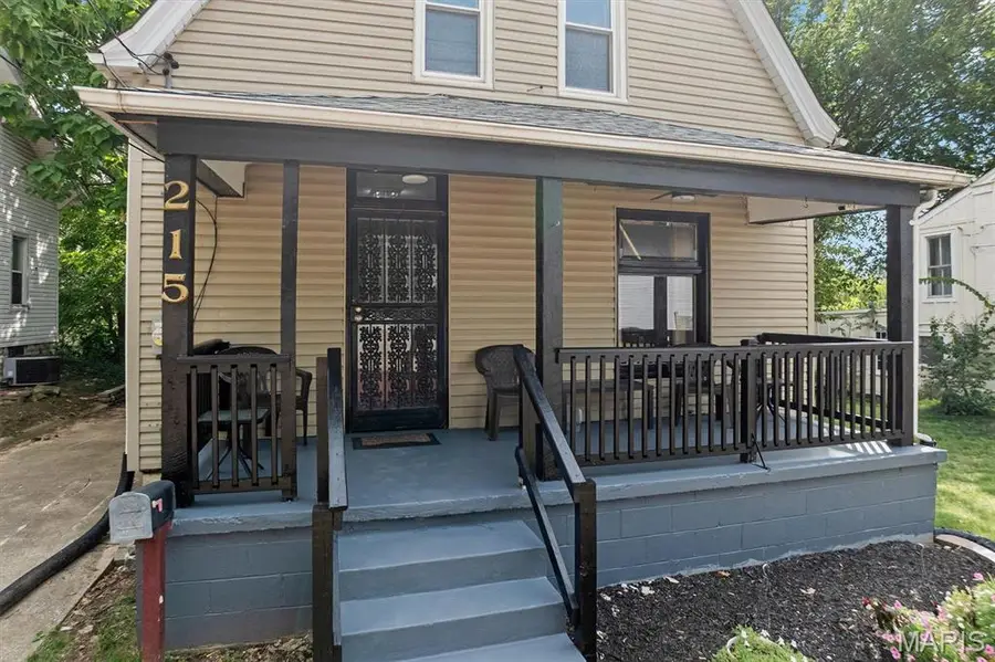 215 E 8th Street, Alton, IL 62002 - #2