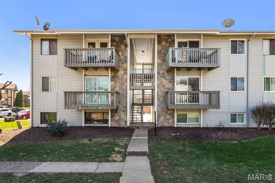 113 Lemans Court #113, Lake Saint Louis, MO 63367 - #2