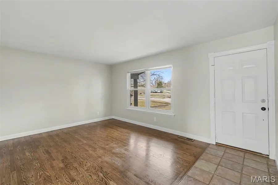 596 Haventree Drive, Hazelwood, MO 63042 - #2