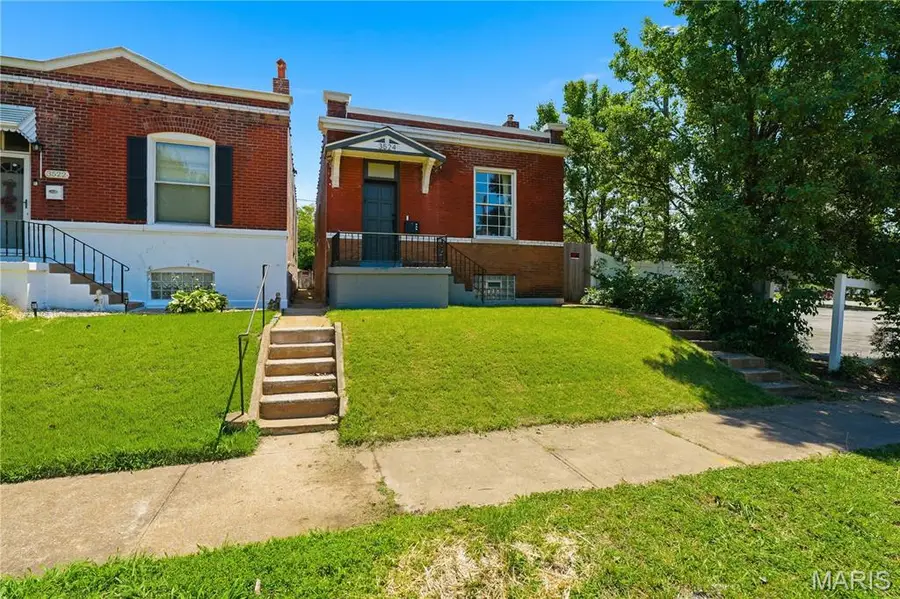 3524 Grace Avenue, Saint Louis, MO 63116 - #2