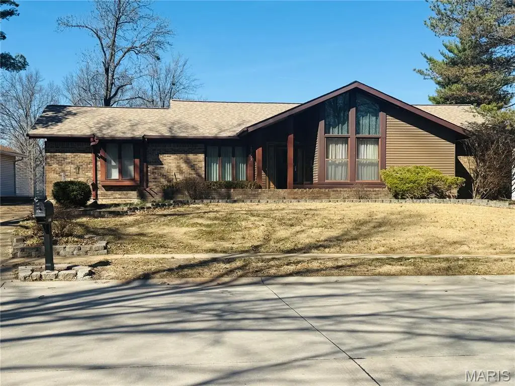 15233 Country Ridge Drive, Chesterfield, MO 63017 - #1