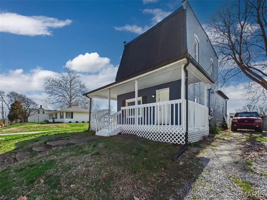 628 S 19th Street, Belleville, IL 62226 - #2