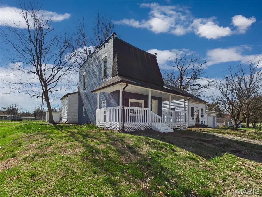 628 S 19th Street, Belleville, IL 62226 - #3