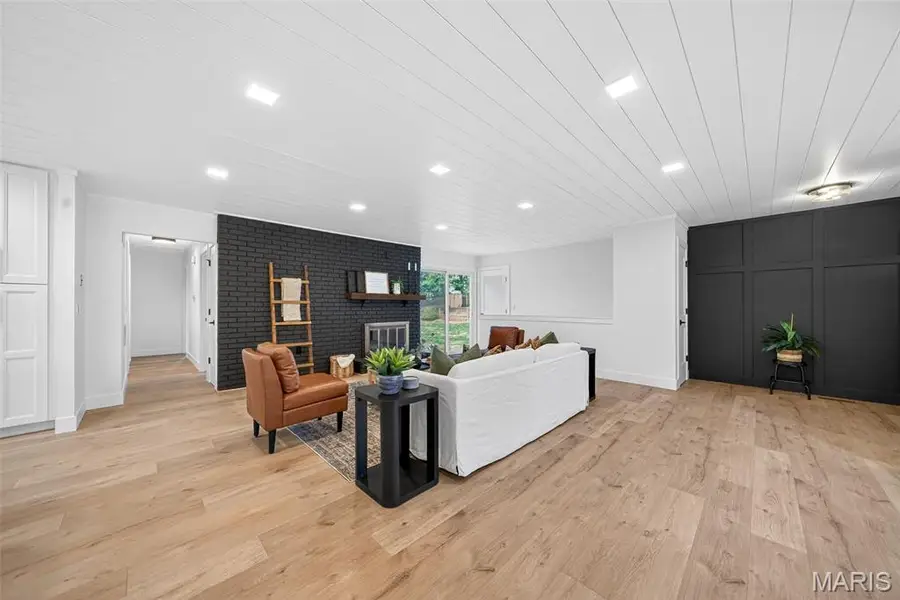 2 Wells Fargo Court, Saint Peters, MO 63376 - #2