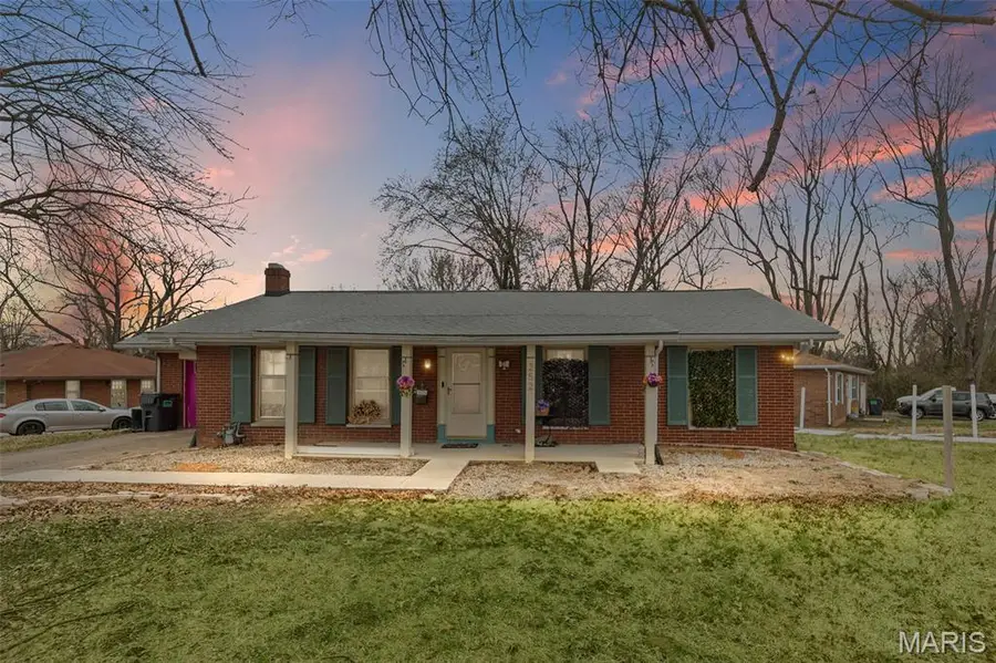252 Sunset Drive, Belleville, IL 62223 - #2