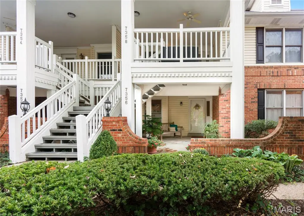 7356 Whitehall Colonial Lane, Saint Louis, MO 63119 - #1