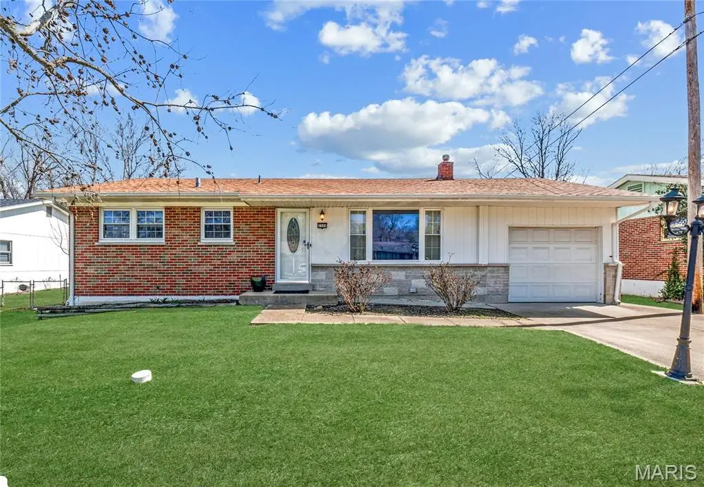 2326 Hennepin Drive, Saint Louis, MO 63114 - #1