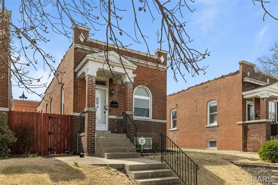 5252 Botanical Avenue, Saint Louis, MO 63110 - #2
