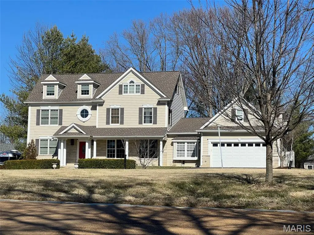 12301 Matthews Lane, Saint Louis, MO 63127 - #1