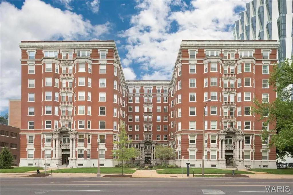 4954 Lindell Boulevard #6E, Saint Louis, MO 63108 - #1