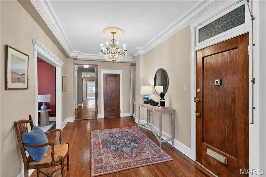 4954 Lindell Boulevard #6E, Saint Louis, MO 63108 - #3