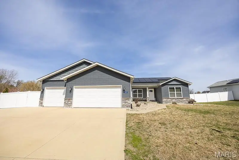 407 Sammy Lane, Caseyville, IL 62232 - #2