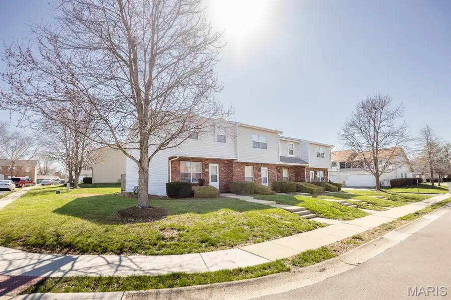 926 - 932 Georgetowne Drive, Ofallon, IL 62269 - #2