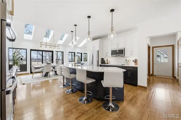 747 River Hills Drive, Fenton, MO 63026