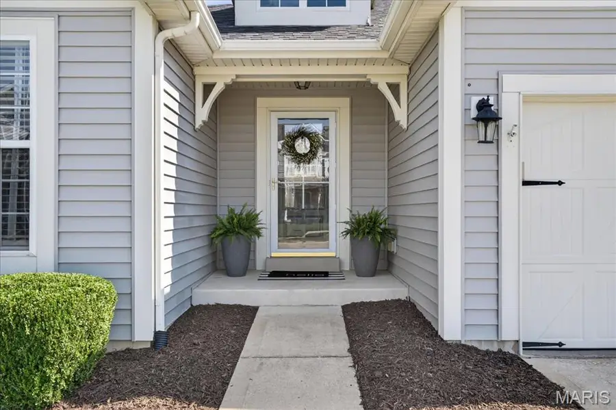 418 Country Stone Drive, Lake Saint Louis, MO 63367 - #2