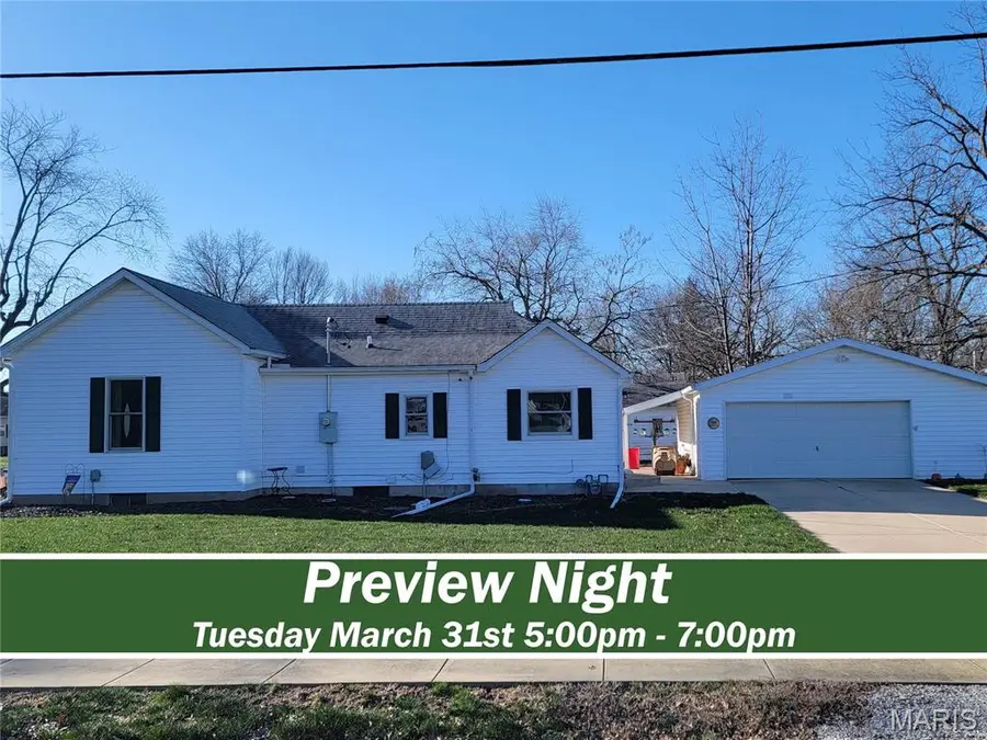 423 Taylor Street, Staunton, IL 62088 - #2