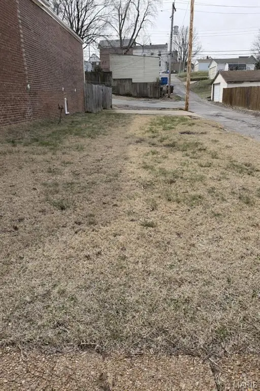 5514 Columbia Avenue, Saint Louis, MO 63139 - #1