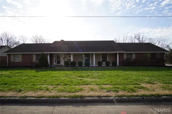 1402 Greenway Drive, Jackson, MO 63755