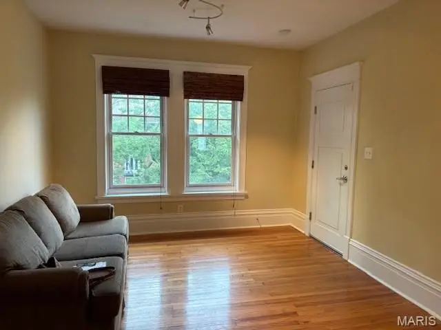 6114 Washington Boulevard #302, Saint Louis, MO 63112 - #2