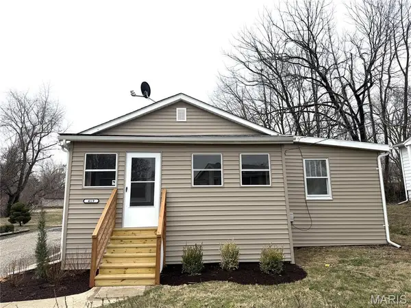 419 S 8th Street, Belleville, IL 62220