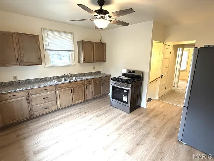 419 S 8th Street, Belleville, IL 62220 - #3