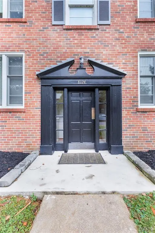 8124-8130 Roxburgh Drive #1E, 1W, 2E, 2W, Saint Louis, MO 63105 - #3